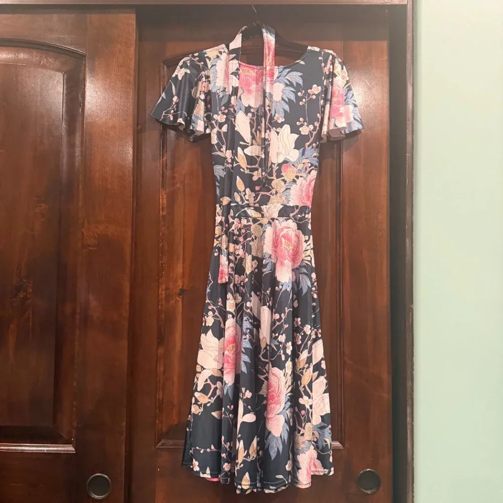 Blackmilk Rio Dress in - Picture 7 of 9
